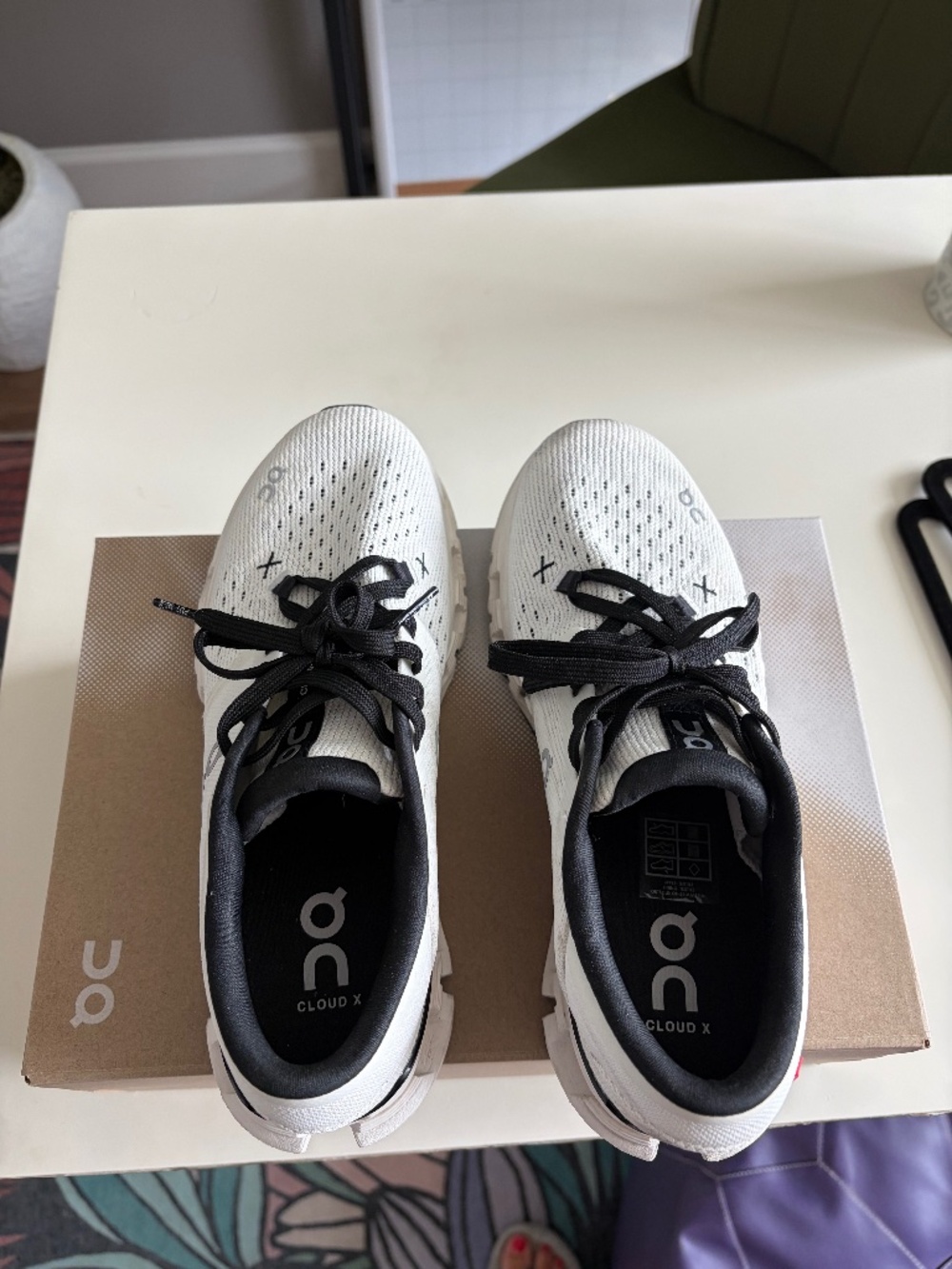 On Cloud X 4 Training shoe